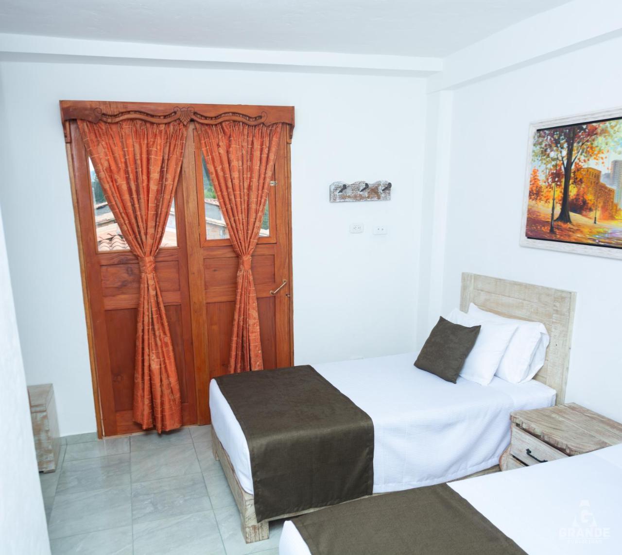 Hotel Madre Laura Jerico Extérieur photo